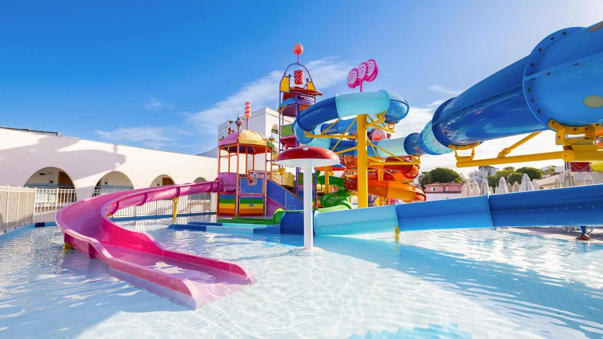 Hotel Infinity By Yelken Aquapark&Resorts Kusadasi